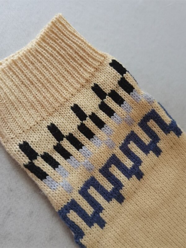 DCE2DC49-9D95-352E-3FC8-7C0C702E51DD Stand Collar Ribbed Knit Wool Sweater Beige Striped Knitwear